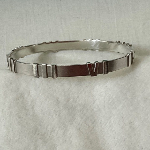 TIFFANY & CO. Vintage Silver (925) Atlas Bangle - Picture 5 of 12